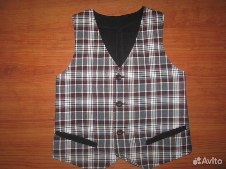 Школьный жилет на рост 128-134