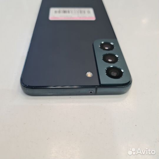 Samsung Galaxy S22, 8/256 ГБ