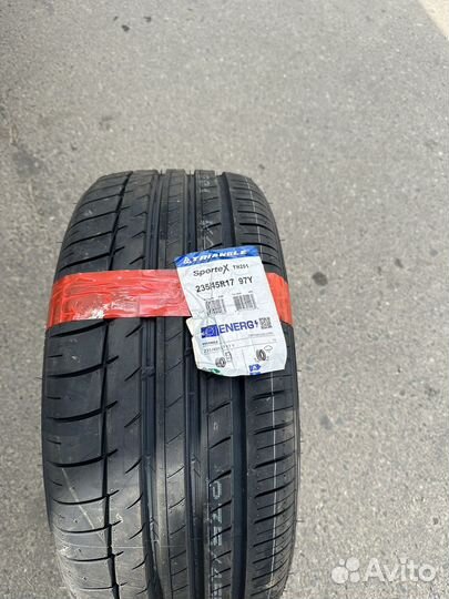 Triangle Sports TH201 235/45 R17