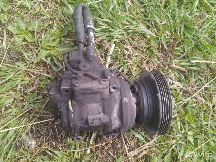 Компрессор кондиционера на Тойоту Corona 1993 4SFE