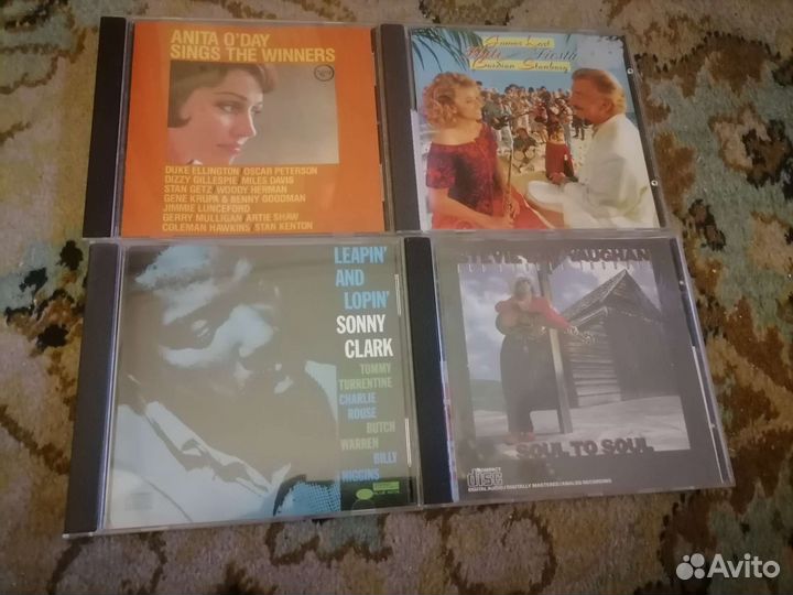 CD диски в ассортименте