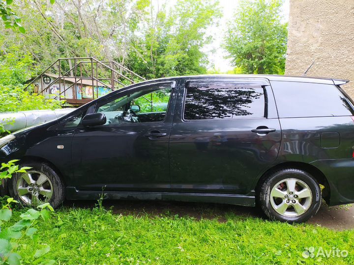 Toyota Wish 1.8 AT, 2007, 250 545 км