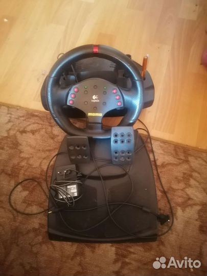 Игровой руль Logitech Momo racing