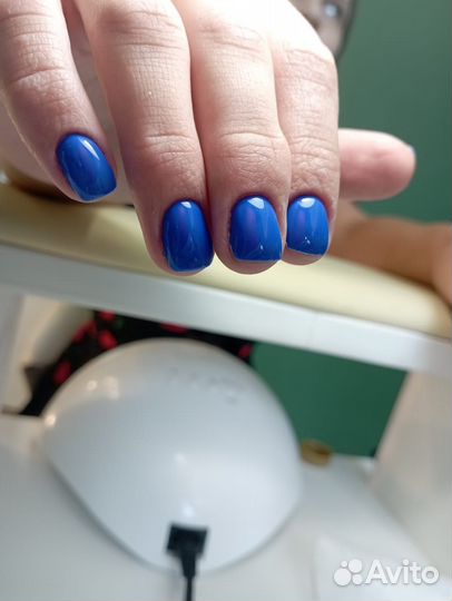 Модель на маникюр