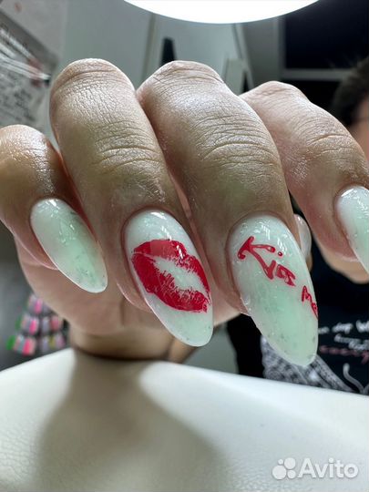 Наращивание ногтей