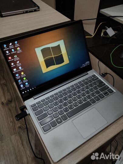 I3-7th/4gb ddr4/full hd