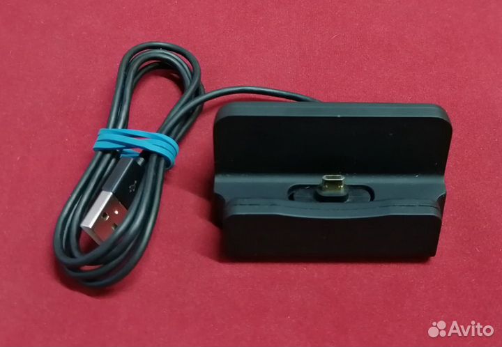 Док - станция micro USB для зарядки и обмена данны