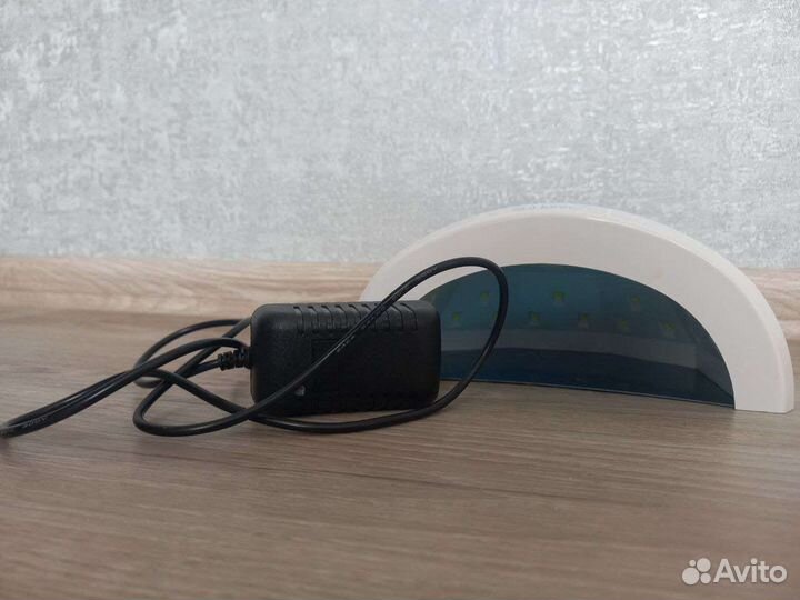 Лампа для маникюра