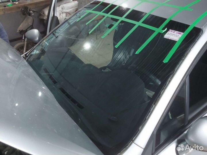 Стекло лобовое для citroen c4