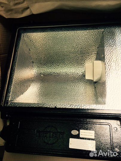 Продам прожектор