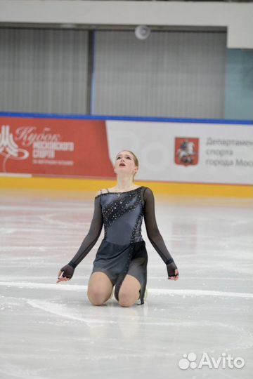 Тренер по фигурному катанию