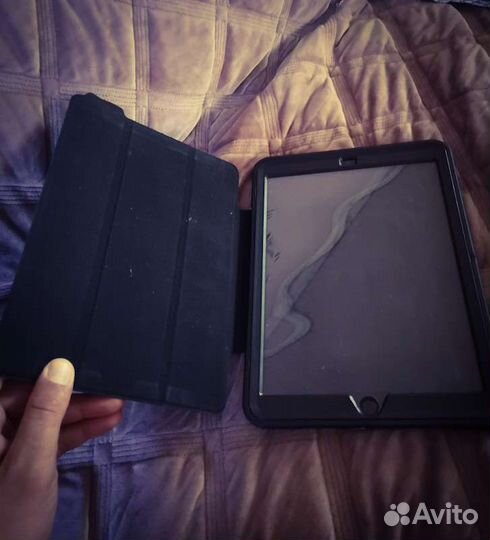 iPad 7th Generation 32gb wi-fi