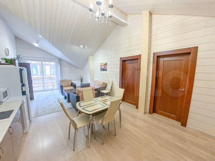 3-к. квартира, 70 м², 2/2 эт.