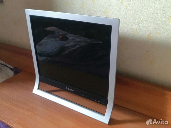 Монитор Sony 17 lg 19