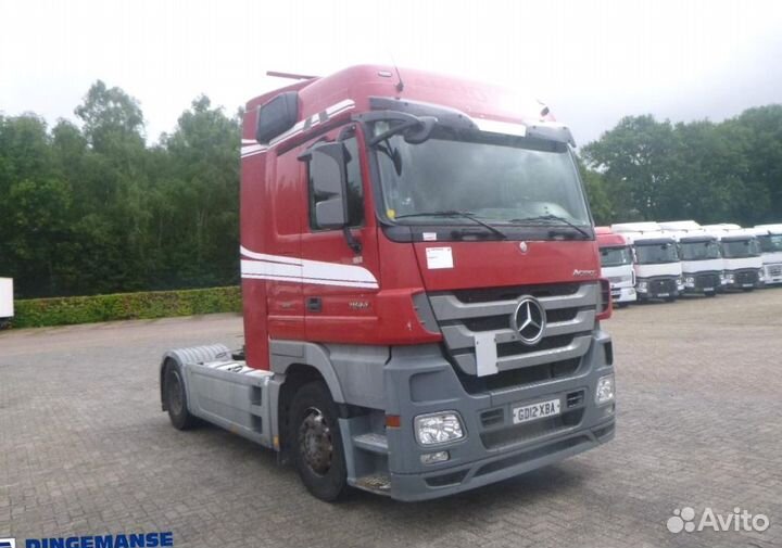 Pазбираем грузовик Mercedes-Benz Actros mpiii 2009