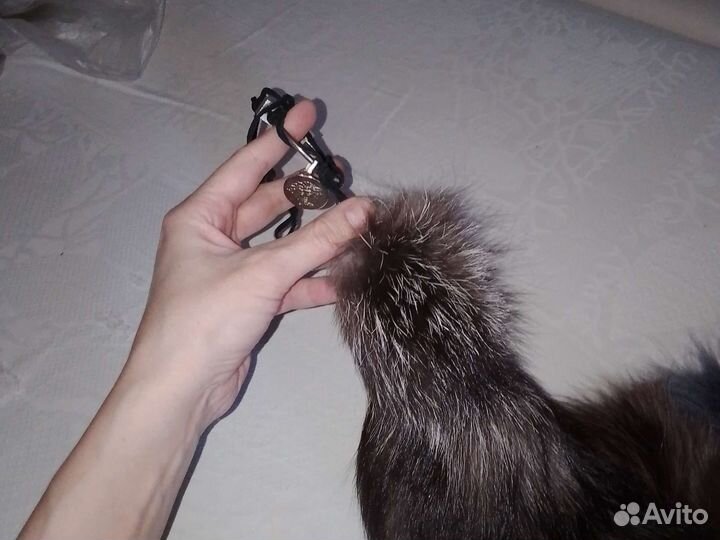 Хвост-брелок мех чернобурки