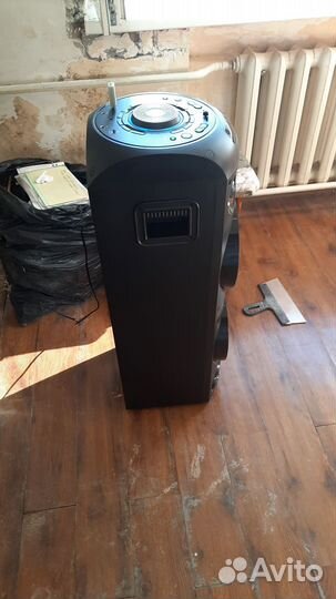 Музыкальная колонка большая