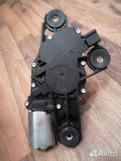 Мотор стеклоочистителя Ford focus