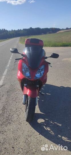 Honda vfr 800