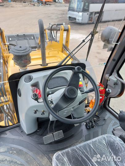 Экскаватор-погрузчик LGCM LGB88H, 2023