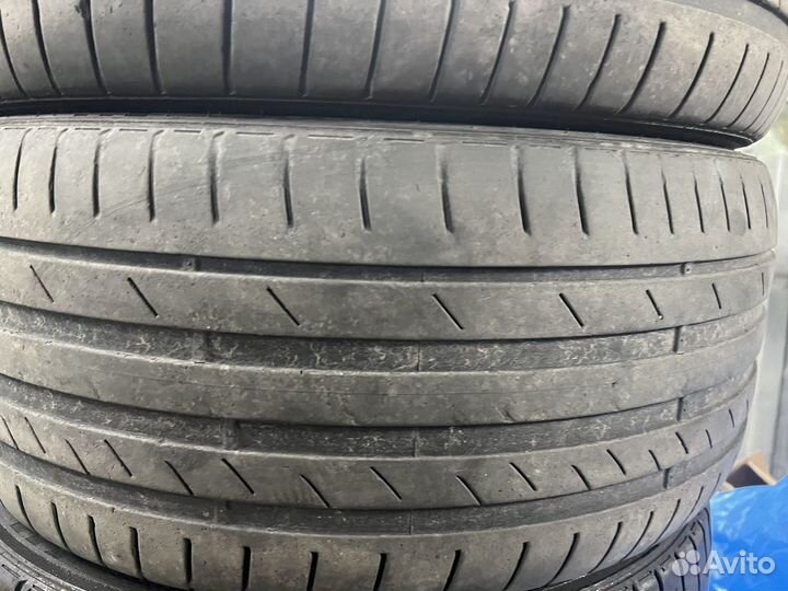 Kumho Ecsta PS71 245/40 R19 и 275/35 R19 100