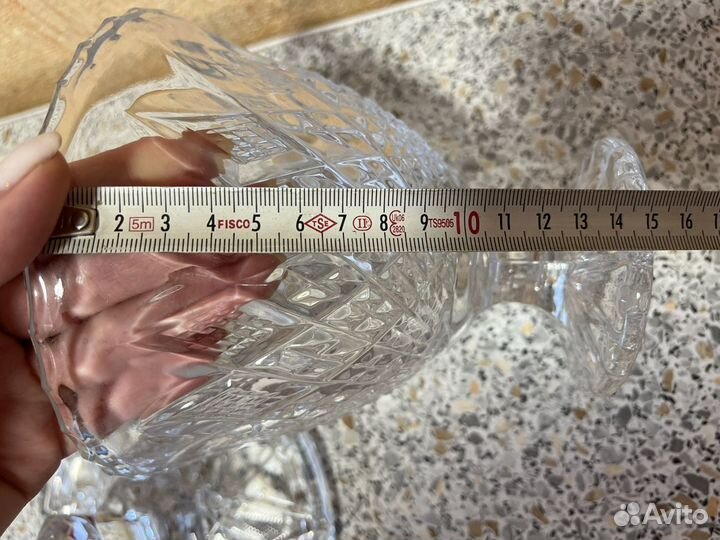 Хрустальная ваза конфетница