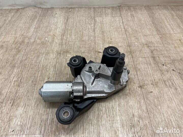 Мотор дворников задний Nissan Qashqai J10E HR16DE