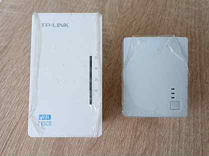 Набор адаптеров Tp-link TL-WPA4220 и TL-PA4010