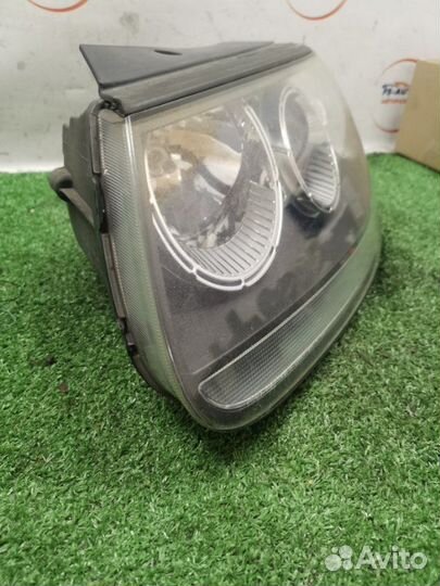 Фара передняя левая Hyundai Santa-Fe 2 SUV 2.2