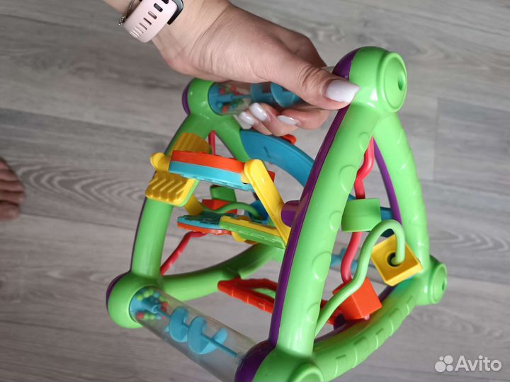 Развивающая игрушка треугольник