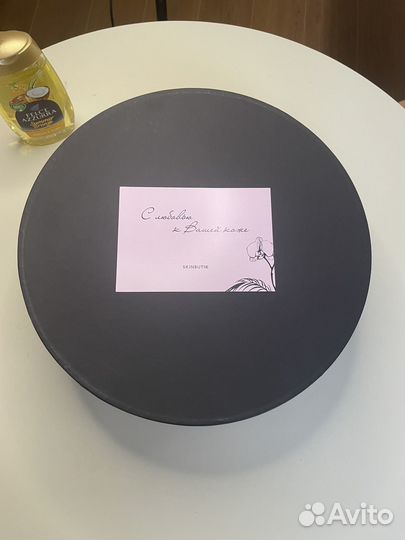 Подарочный бокс с косметикой. Babor, elemis