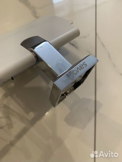 Продаю держатель для туалетной бумагт