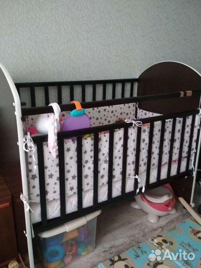 Детская кроватка