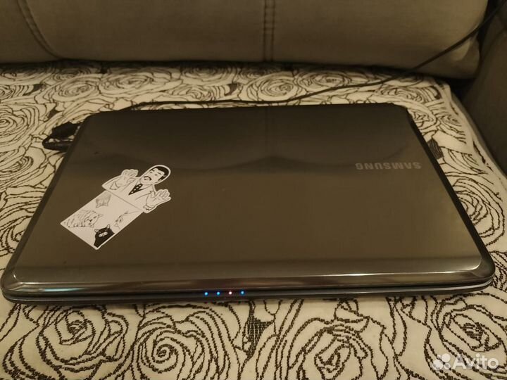 Ноутбук samsung