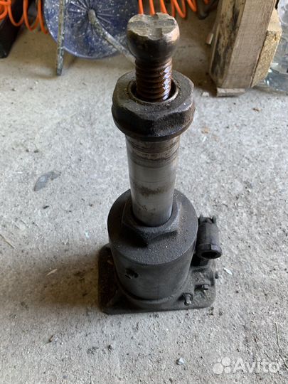 Домкрат 5 тонн