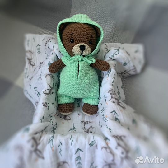 Вязаная игрушка Мишка Тедди