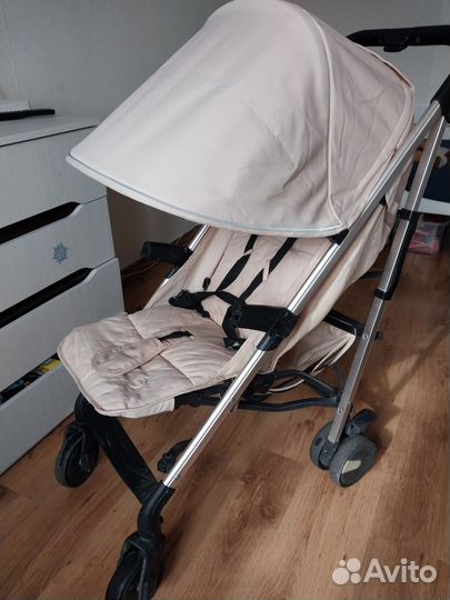 Прогулочная коляска McCan