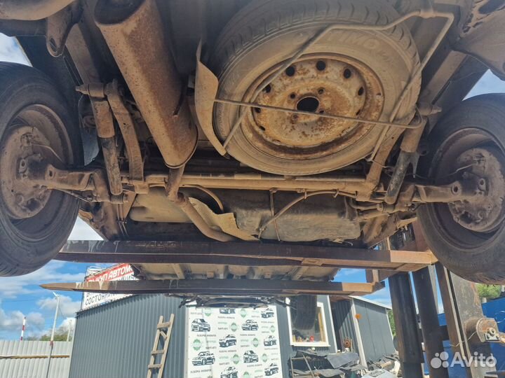 В разборе Peugeot Partner M59 1.4 KFW 75л.с. 2004г