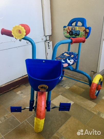 Трехколесный велосипед Синий трактор