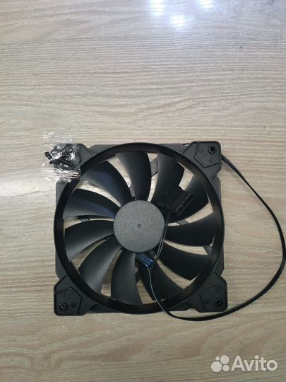 Корпусный вентилятор (кулер) для пк 140 мм, 1200 о
