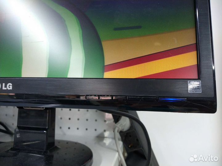 Монитор LG диагональ 20