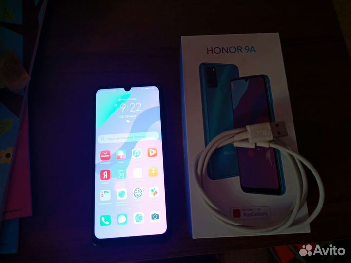 Телефон honor 9a
