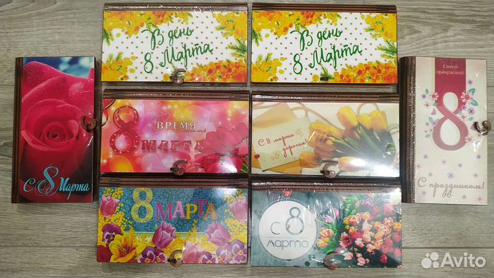 Деревянная шкатулка для подарка на 8 Марта