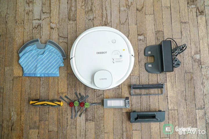 Робот пылесос Deebot Ozmo 900