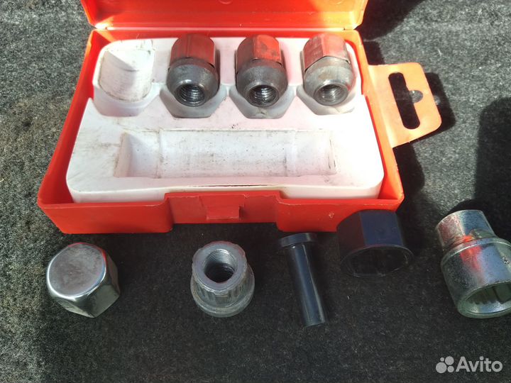 Секретки - Гайки Нива,Ford, Fiat