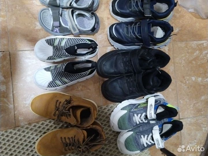 Детская обувь для мальчика,первый ря 32,второй 33