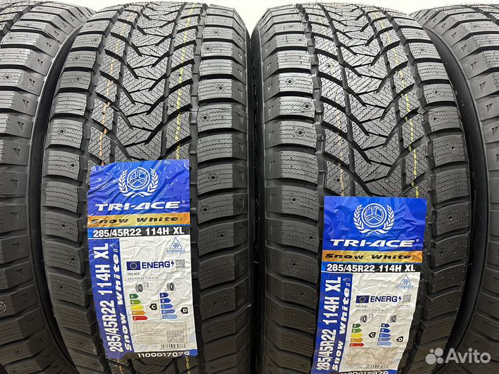 Tri Ace Snow White II 285/45 R22 114H
