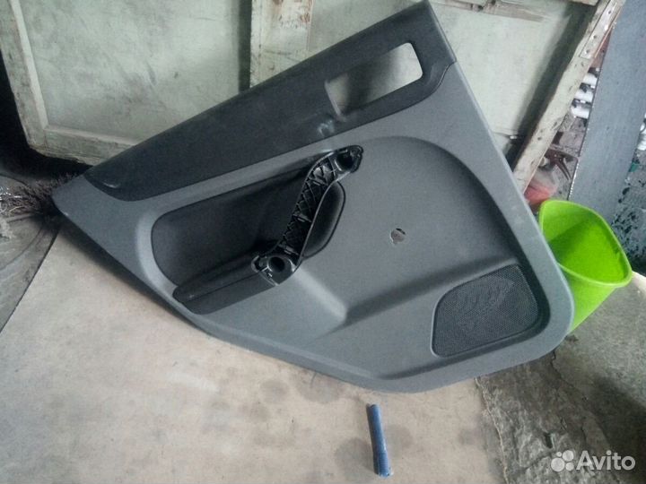Ford Focus 2 Обшивка двери задней левой