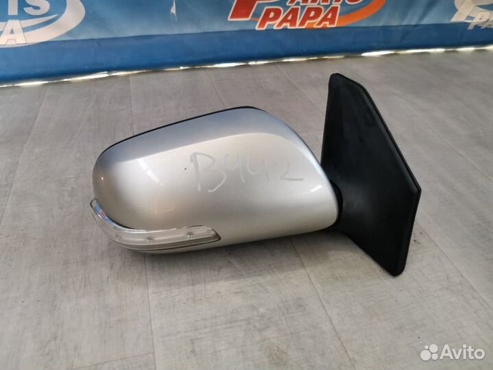 Зеркало правое Toyota Avensis T250 1.8 1ZZ 2006