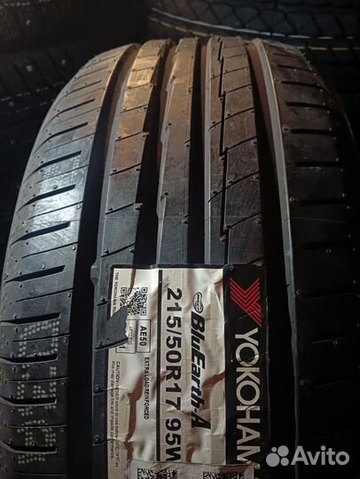 Yokohama BluEarth AE50 215/50 R17